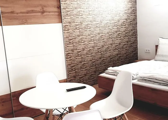 Casa de Férias Zsálya Vendégház *